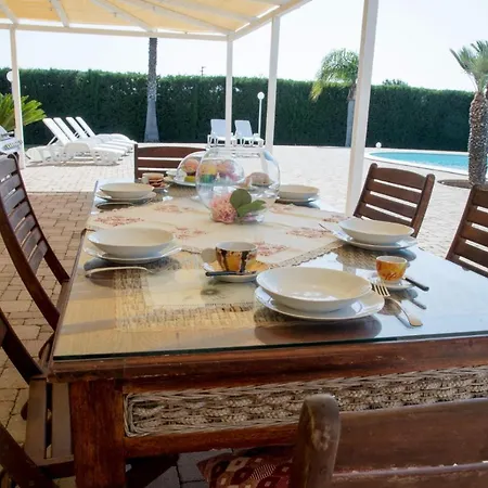 Taranta Villa *